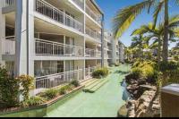 Ocean View - Alexandra Headlands Beachfront Unit - Bed and Breakfast Alexandra Headland