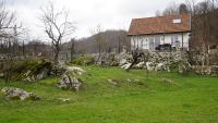 Вила Перуле Villa Perule - Handmade cozy wooden villa in the Rhodope mountain - Ferienwohnung Shumnatitsa
