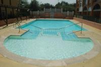 studio avec climatisation WIFI parking piscine - B&B