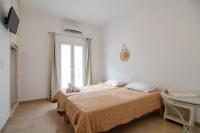 Studio (4 Adults)