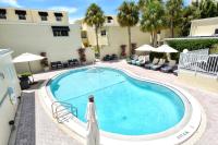 LaPlaya 204D Beach-lovers paradise 200 feet of private beach along the turquoise Gulf of Mexico - B&B