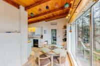 Alicia's Beach House - Bed and Breakfast Holiday Beach