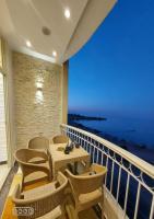 Rony's Ocean View Family Apartment - B&B