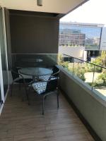 16 Metros ,costado Clinica las Condes , hasta 5 personas - B&B