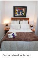 B&B Jeffreys Bay - Flamebreeze Corner @ Supertubes Jeffreys Bay - Bed and Breakfast Jeffreys Bay