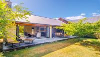 B&B Wanaka - Fit for a King - Wanaka Holiday Home - Bed and Breakfast Wanaka