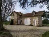 B&B Velles - PETIT SAINT HUBERT 1 à 4 PERSONNES - Bed and Breakfast Velles