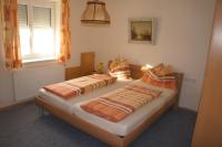 Apartment mit 2 Schlafzimmern und Gartenblick