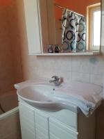 Apartamento de 2 dormitorios con balcón y vistas al mar