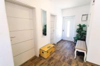House Diana - heated swimming pool and jacuzzi - B&B