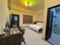 Queen Room with Balcony