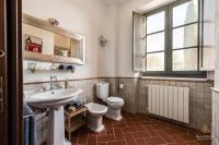Executive Two-Bedroom Apartment with View and Private Garden and Patio