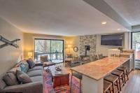 Less Than 1 Mi to Peak 8 Ski Condo in Breck with Mtn Views - Bed and Breakfast