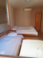 Dreibettzimmer mit eigenem Bad
