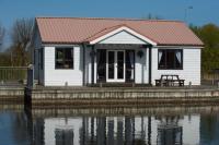 B&B Potter Heigham - Swift Cottage, Norfolk Broads - Bed and Breakfast Potter Heigham