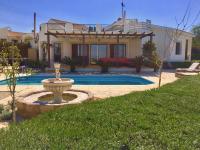 Villa con piscina privada