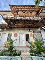 NIKINIKO Beach House by Lolavillas - 100mts to the beach - Chambres d’hôtes Canggu