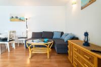 Wyjątkowy Apartament Mewi Śpiew Victus z Parkingiem by Noclegi Renters - Chambres d'hôtes Sopot