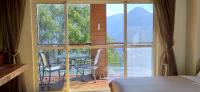 Vierbettzimmer mit Bergblick