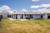 B&B Wanaka - Haven on Hunt - Albert Town Holiday Home - Bed and Breakfast Wanaka