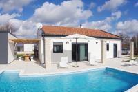 Beautiful villa with private pool on peaceful location, village Sveti Kirin - Chambres d'hôtes Vodnjan
