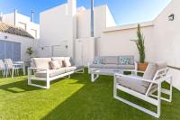 Duplex 4 Chambres avec Terrasse et Piscine