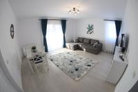 White Apartment Gura Humorului, Bucovina, Voronet - Bed and Breakfast