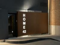 Home42 - B&B Madrid