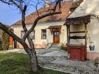 Gästehaus Honigberg next to the Fortified Church of Harman - B&B Hărman
