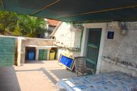 Appartamento con 2 Camere da Letto, Terrazza e Vista Mare
