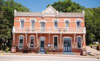 The Burlington Hotel & Bar - Alma WI - B&B