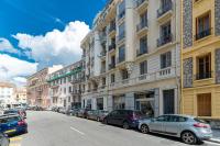 Cosy 1 Bdr near Garibaldi Square - Top Floor & AC - B&B
