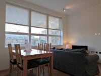 Superior One Bedroom Apartment - Britannia Street