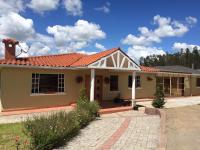 Las Hortensia's Casa De Huespedes - B&B Tababela