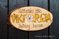 Pet & Family Friendly House Viktorija - house near Golica with Triglav view - Chambres d'hôtes Jesenice