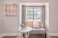 Stylish & Spacious Home Near ATL - B&B Jonesboro