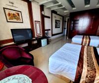 Zimmer mit 2 Kingsize-Betten