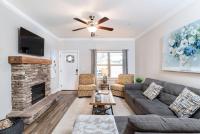 Gorgeous Cades Cove Condo with Community Pool - B&B Townsend