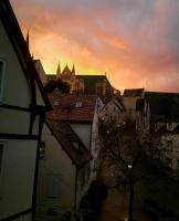 Best of Chartres one bedroom city center and view on the Cathedral - Chambres d'hôtes Chartres