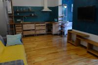 Apartment mit Balkon