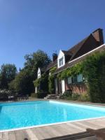 Les Glycines - B&B Croix