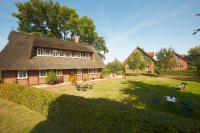 Deluxe Double Room (2 Adults + 1 Child)