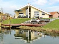 B&B Otterndorf - 12 person holiday home in Otterndorf - Bed and Breakfast Otterndorf