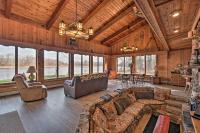 Eagles Nest - Baraboo Cabin on Wisconsin River! - Bed and Breakfast