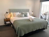 B&B Binalong Bay - BINALONG BRAE @ Bay of Fires Two bedroom both with ensuites - Bed and Breakfast Binalong Bay