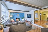 Tropical Palm Harbor Retreat with Lanai & Patio! - B&B Palm Harbor