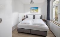 One-Bedroom Apartment 6