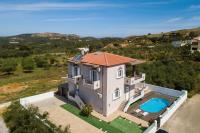 Villa Kounoupas, comfy villa with swimming pool up to 8 guests! - Chambres d'hôtes Lamerianá