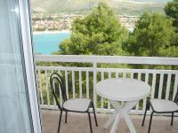 B&B Trogir - Apartments Mara - barbecue - Bed and Breakfast Trogir