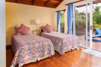 Casa Bartzis, Close to Orosi and Tapanti National Park - B&B